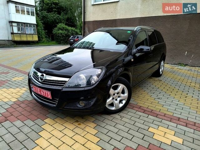 Черный Опель Астра, объемом двигателя 1.6 л и пробегом 190 тыс. км за 4999 $, фото 1 на Automoto.ua