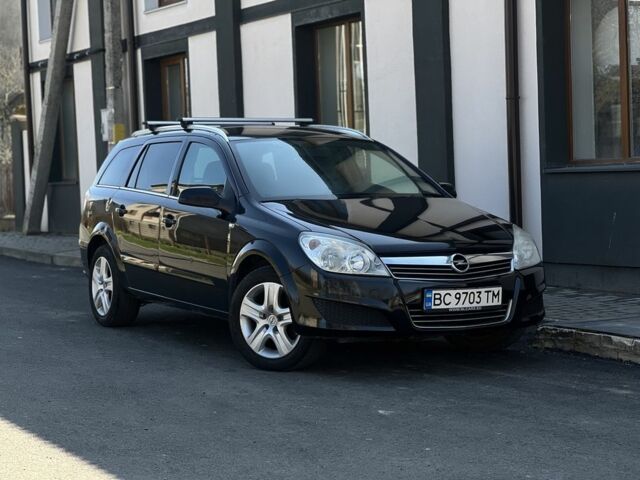 Чорний Опель Астра, об'ємом двигуна 1.7 л та пробігом 256 тис. км за 4000 $, фото 1 на Automoto.ua