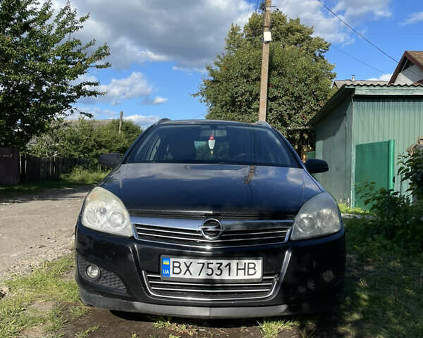 Черный Опель Астра, объемом двигателя 1.6 л и пробегом 304 тыс. км за 4500 $, фото 1 на Automoto.ua
