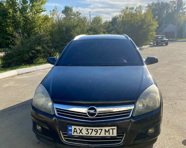 Черный Опель Астра, объемом двигателя 1.69 л и пробегом 304 тыс. км за 3500 $, фото 1 на Automoto.ua
