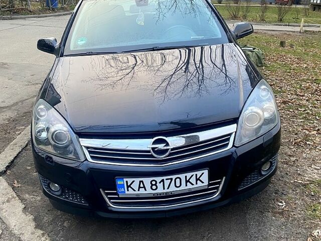 Чорний Опель Астра, об'ємом двигуна 1.6 л та пробігом 203 тис. км за 4500 $, фото 1 на Automoto.ua