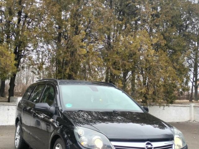 Чорний Опель Астра, об'ємом двигуна 1.7 л та пробігом 200 тис. км за 4500 $, фото 1 на Automoto.ua