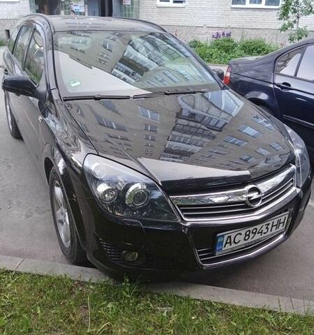 Черный Опель Астра, объемом двигателя 1.6 л и пробегом 290 тыс. км за 6000 $, фото 1 на Automoto.ua