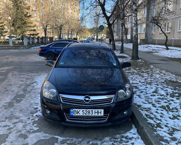 Черный Опель Астра, объемом двигателя 1.8 л и пробегом 180 тыс. км за 5300 $, фото 1 на Automoto.ua
