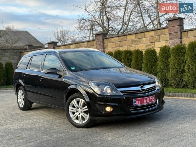Черный Опель Астра, объемом двигателя 1.6 л и пробегом 242 тыс. км за 5850 $, фото 1 на Automoto.ua