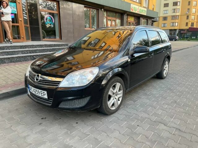 Черный Опель Астра, объемом двигателя 1.7 л и пробегом 270 тыс. км за 4300 $, фото 1 на Automoto.ua