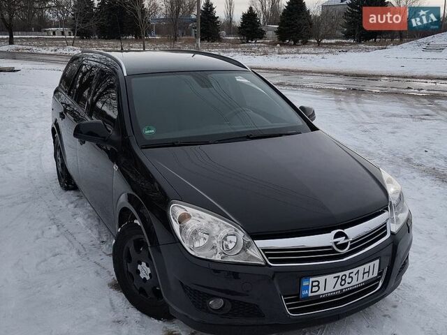 Черный Опель Астра, объемом двигателя 1.6 л и пробегом 228 тыс. км за 5200 $, фото 1 на Automoto.ua