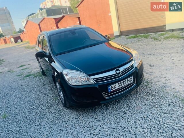 Чорний Опель Астра, об'ємом двигуна 1.6 л та пробігом 248 тис. км за 4750 $, фото 1 на Automoto.ua
