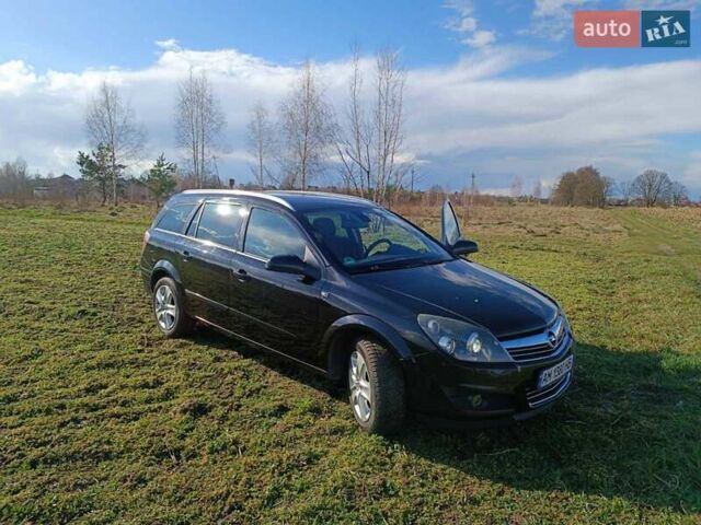 Черный Опель Астра, объемом двигателя 1.8 л и пробегом 225 тыс. км за 5700 $, фото 1 на Automoto.ua