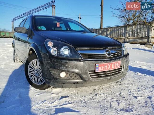 Черный Опель Астра, объемом двигателя 1.6 л и пробегом 240 тыс. км за 5950 $, фото 1 на Automoto.ua