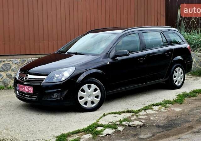 Черный Опель Астра, объемом двигателя 1.6 л и пробегом 238 тыс. км за 6299 $, фото 1 на Automoto.ua