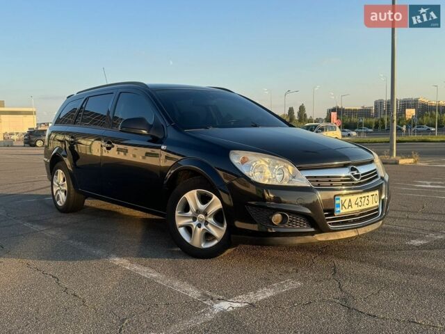 Черный Опель Астра, объемом двигателя 1.7 л и пробегом 268 тыс. км за 5600 $, фото 1 на Automoto.ua