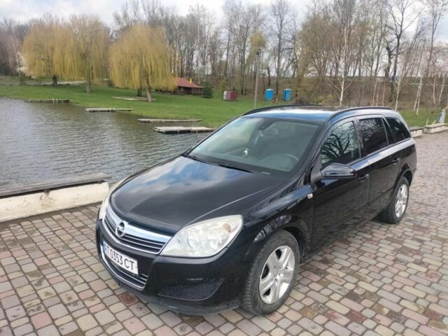 Опель Астра 2009 в Тлумаче на Automoto.ua Черный Опель Астра, объемом двигателя 1.7 л и пробегом 249 тыс. км за 4900 $, фото 1 на Automoto.ua