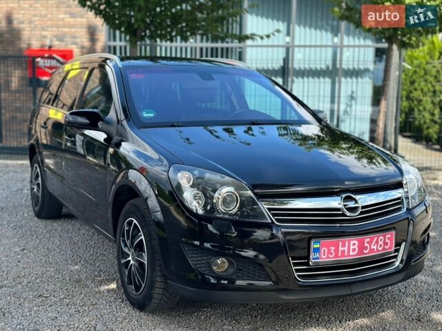 Черный Опель Астра, объемом двигателя 1.4 л и пробегом 179 тыс. км за 5800 $, фото 1 на Automoto.ua