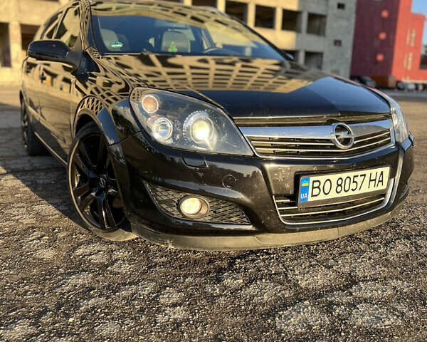 Черный Опель Астра, объемом двигателя 1.6 л и пробегом 261 тыс. км за 5600 $, фото 1 на Automoto.ua