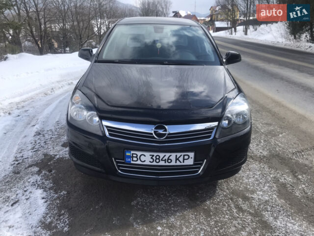 Черный Опель Астра, объемом двигателя 1.7 л и пробегом 230 тыс. км за 6300 $, фото 1 на Automoto.ua