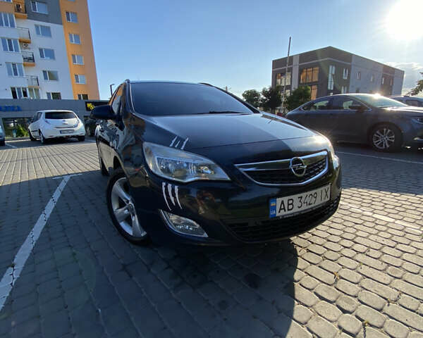 Черный Опель Астра, объемом двигателя 1.96 л и пробегом 294 тыс. км за 8400 $, фото 1 на Automoto.ua