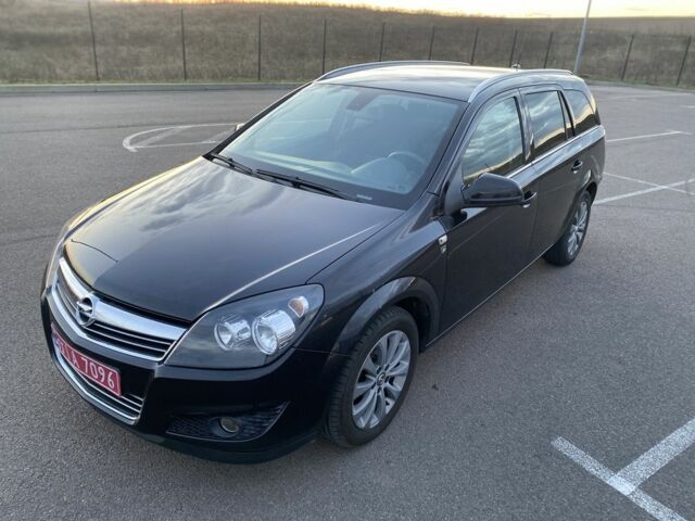 Черный Опель Астра, объемом двигателя 1.6 л и пробегом 245 тыс. км за 5900 $, фото 1 на Automoto.ua
