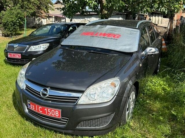 Черный Опель Астра, объемом двигателя 1.6 л и пробегом 201 тыс. км за 5500 $, фото 1 на Automoto.ua