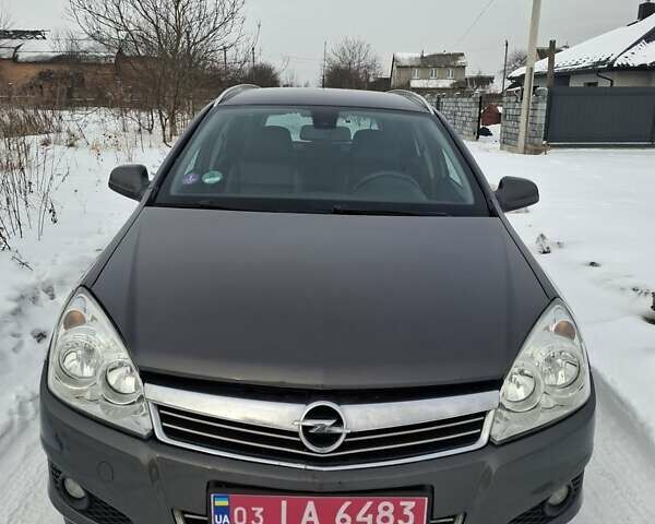 Черный Опель Астра, объемом двигателя 1.6 л и пробегом 223 тыс. км за 6200 $, фото 1 на Automoto.ua