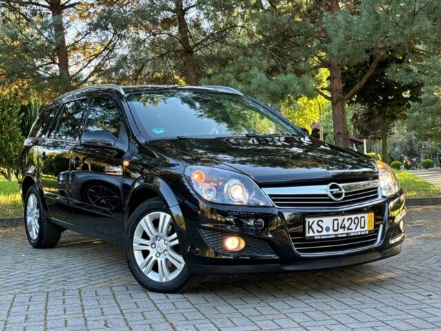 Черный Опель Астра, объемом двигателя 0 л и пробегом 196 тыс. км за 6300 $, фото 1 на Automoto.ua