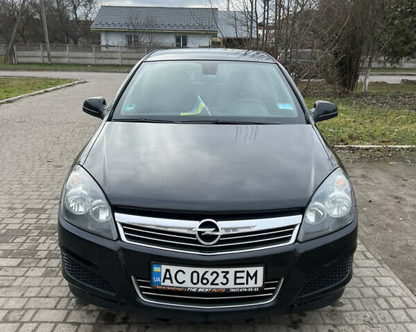 Чорний Опель Астра, об'ємом двигуна 1.6 л та пробігом 319 тис. км за 5200 $, фото 1 на Automoto.ua
