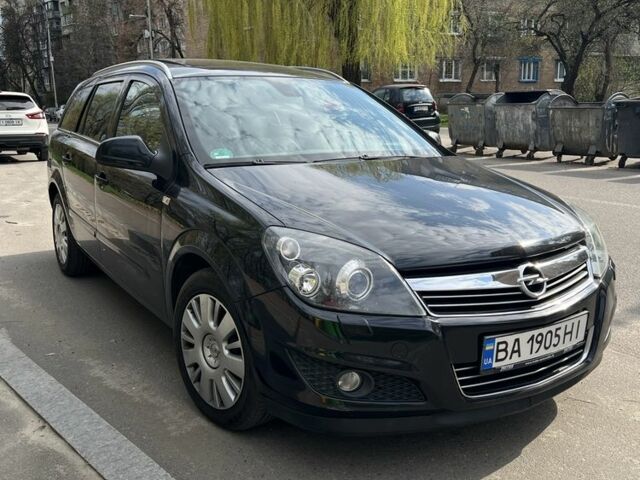 Черный Опель Астра, объемом двигателя 1.6 л и пробегом 275 тыс. км за 6450 $, фото 1 на Automoto.ua