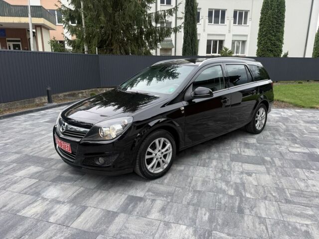 Черный Опель Астра, объемом двигателя 1.6 л и пробегом 215 тыс. км за 5800 $, фото 1 на Automoto.ua