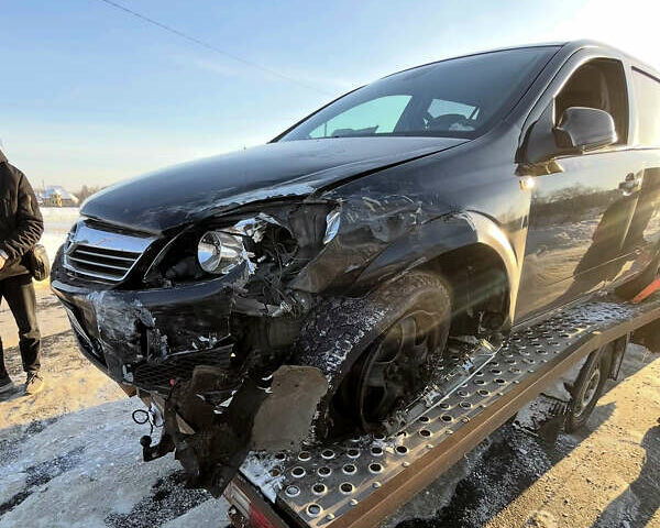 Черный Опель Астра, объемом двигателя 1.7 л и пробегом 260 тыс. км за 3000 $, фото 1 на Automoto.ua