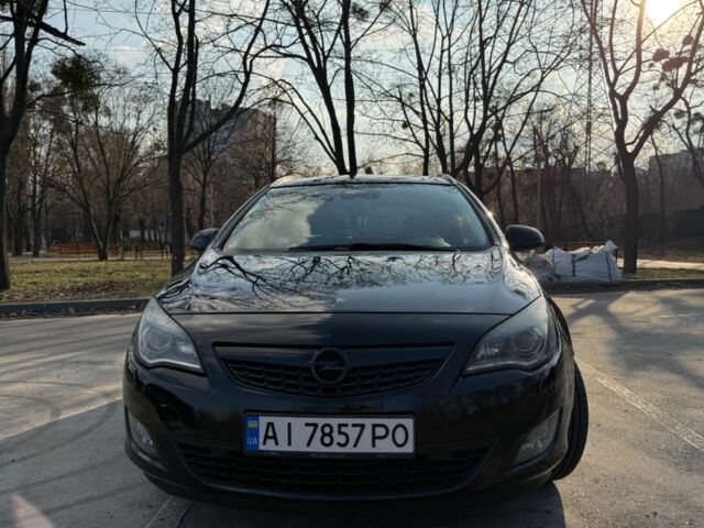 Чорний Опель Астра, об'ємом двигуна 2 л та пробігом 350 тис. км за 8700 $, фото 1 на Automoto.ua