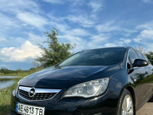 Черный Опель Астра, объемом двигателя 1.96 л и пробегом 319 тыс. км за 9900 $, фото 1 на Automoto.ua