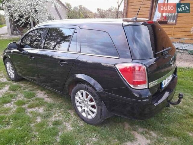 Черный Опель Астра, объемом двигателя 1.7 л и пробегом 280 тыс. км за 5800 $, фото 1 на Automoto.ua