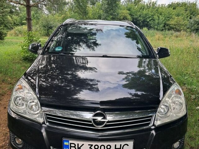 Чорний Опель Астра, об'ємом двигуна 1.6 л та пробігом 217 тис. км за 5500 $, фото 1 на Automoto.ua