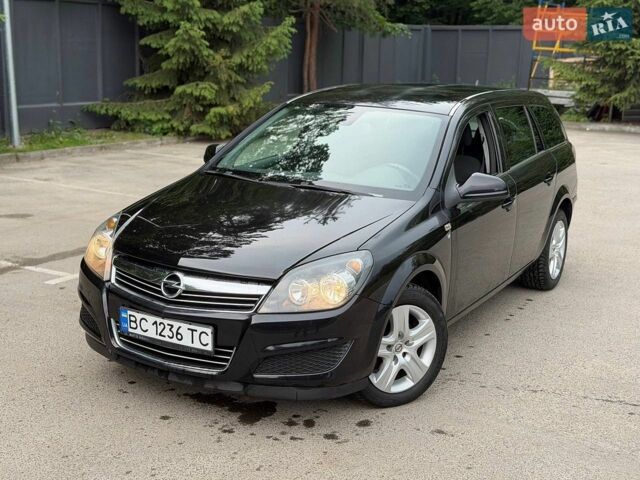 Черный Опель Астра, объемом двигателя 1.8 л и пробегом 205 тыс. км за 5000 $, фото 1 на Automoto.ua