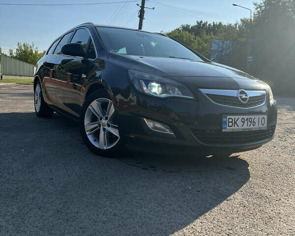 Черный Опель Астра, объемом двигателя 1.96 л и пробегом 312 тыс. км за 7800 $, фото 1 на Automoto.ua