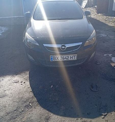 Черный Опель Астра, объемом двигателя 1.7 л и пробегом 317 тыс. км за 6000 $, фото 1 на Automoto.ua