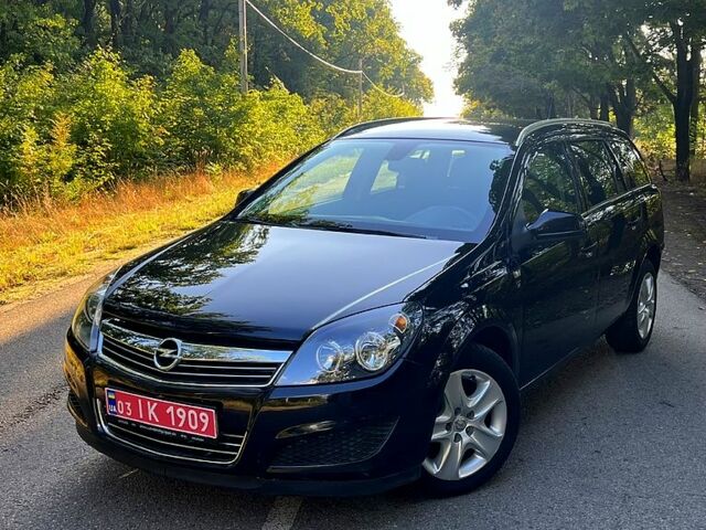 Чорний Опель Астра, об'ємом двигуна 1.4 л та пробігом 142 тис. км за 4999 $, фото 1 на Automoto.ua
