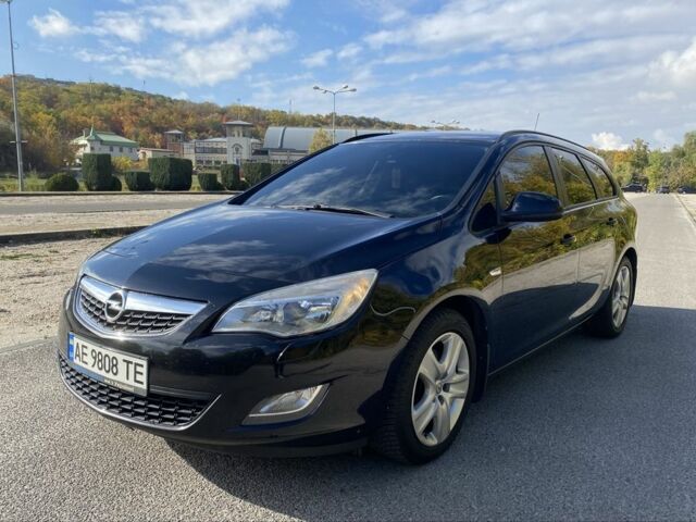 Чорний Опель Астра, об'ємом двигуна 1.7 л та пробігом 249 тис. км за 7700 $, фото 1 на Automoto.ua