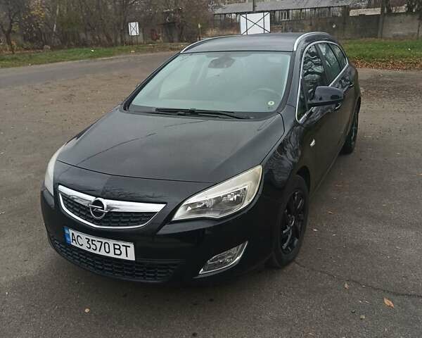 Черный Опель Астра, объемом двигателя 1.3 л и пробегом 251 тыс. км за 6200 $, фото 1 на Automoto.ua