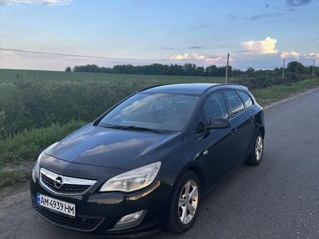 Чорний Опель Астра, об'ємом двигуна 1.7 л та пробігом 250 тис. км за 5896 $, фото 1 на Automoto.ua