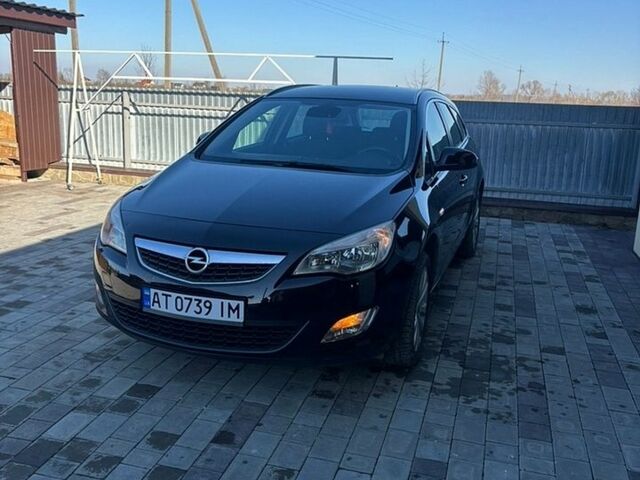 Чорний Опель Астра, об'ємом двигуна 1.4 л та пробігом 215 тис. км за 6250 $, фото 1 на Automoto.ua