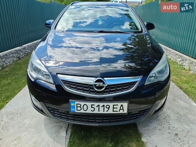 Черный Опель Астра, объемом двигателя 1.4 л и пробегом 237 тыс. км за 6700 $, фото 1 на Automoto.ua