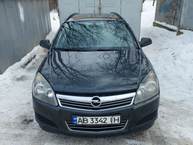 Черный Опель Астра, объемом двигателя 1.7 л и пробегом 283 тыс. км за 5900 $, фото 1 на Automoto.ua