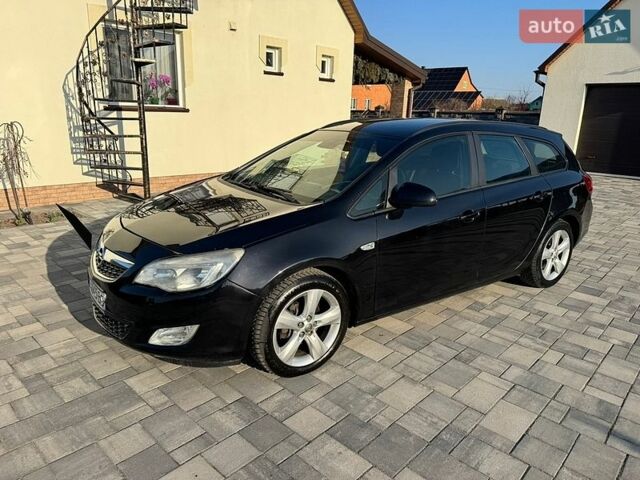 Черный Опель Астра, объемом двигателя 1.3 л и пробегом 283 тыс. км за 4900 $, фото 1 на Automoto.ua