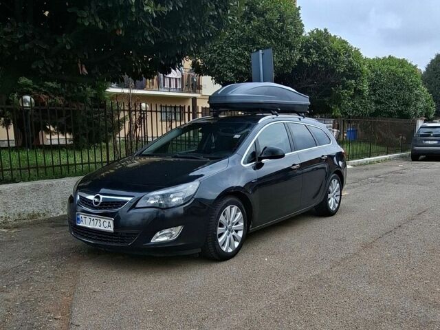 Черный Опель Астра, объемом двигателя 1.7 л и пробегом 299 тыс. км за 6550 $, фото 1 на Automoto.ua