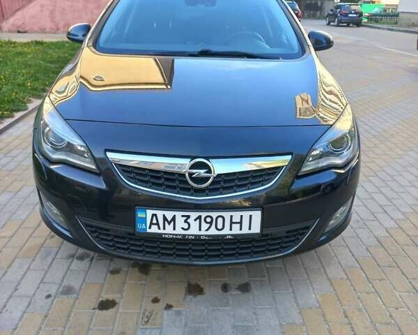 Черный Опель Астра, объемом двигателя 1.69 л и пробегом 288 тыс. км за 6200 $, фото 1 на Automoto.ua