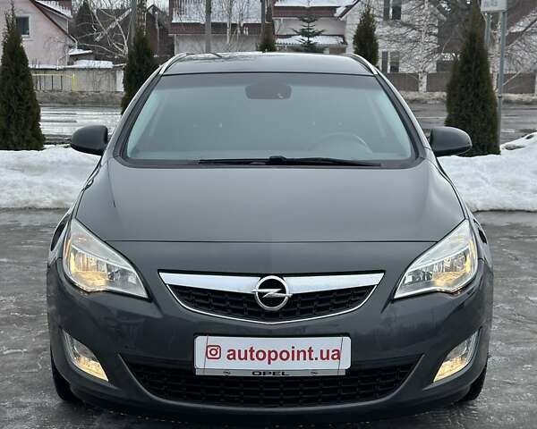 Черный Опель Астра, объемом двигателя 1.7 л и пробегом 222 тыс. км за 8600 $, фото 1 на Automoto.ua