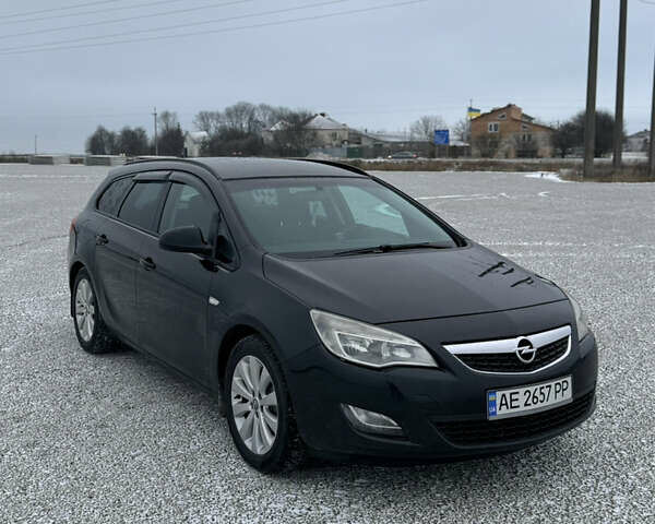 Чорний Опель Астра, об'ємом двигуна 1.4 л та пробігом 269 тис. км за 8400 $, фото 1 на Automoto.ua