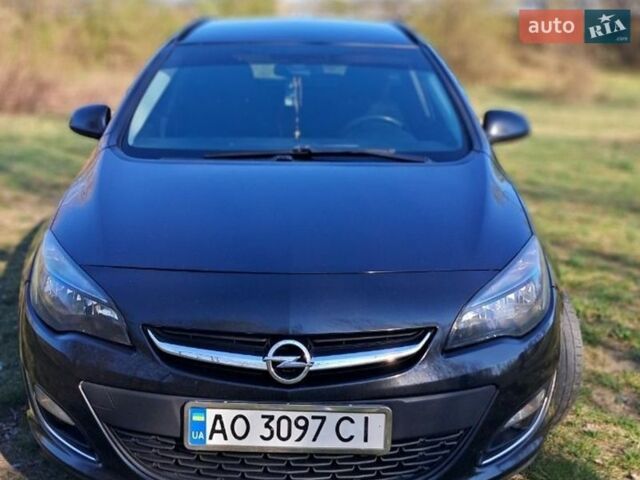 Черный Опель Астра, объемом двигателя 1.69 л и пробегом 275 тыс. км за 7000 $, фото 1 на Automoto.ua