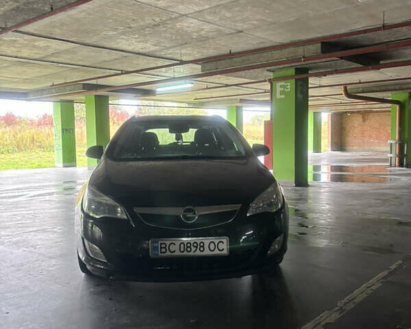 Черный Опель Астра, объемом двигателя 1.7 л и пробегом 278 тыс. км за 8500 $, фото 1 на Automoto.ua